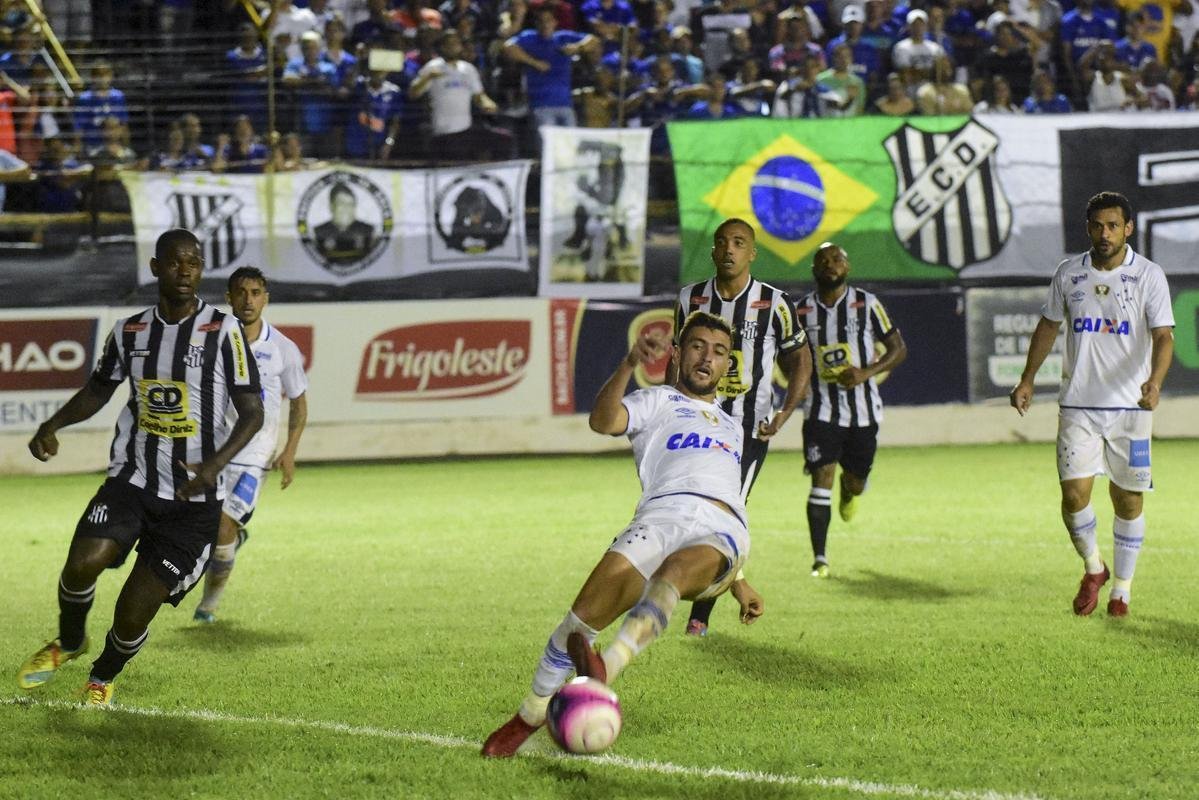Fotos de Democrata 0x2 Cruzeiro, pela sexta rodada do Campeonato Mineiro