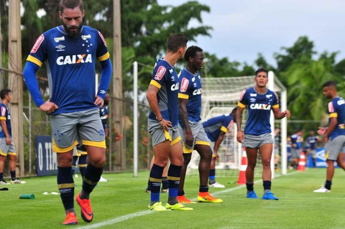 Nesta sexta-feira, o treinamento na Toca da Raposa ll foi bastante intenso 