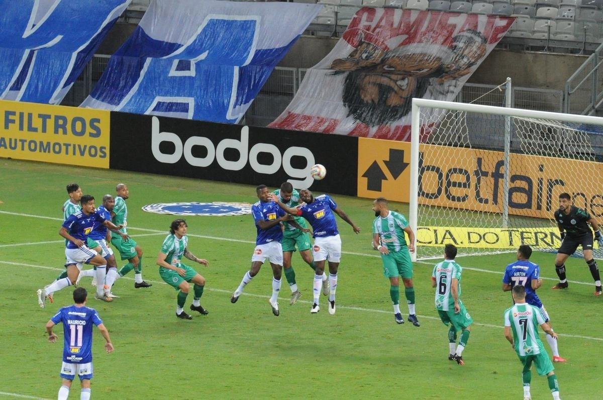 Cruzeiro x Juventude: fotos do jogo desta sexta-feira, no Mineiro, pela 16 rodada da Srie B