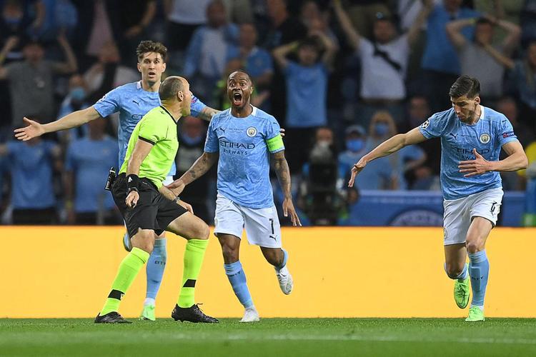 Imagens da grande decisão entre Manchester City e Chelsea no Estádio do Dragão