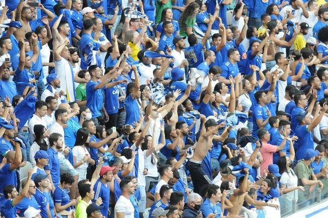Fotos do jogo entre Cruzeiro e Ponte Preta, no Mineiro, em Belo Horizonte, pela 13 rodada da Srie B do Brasileiro