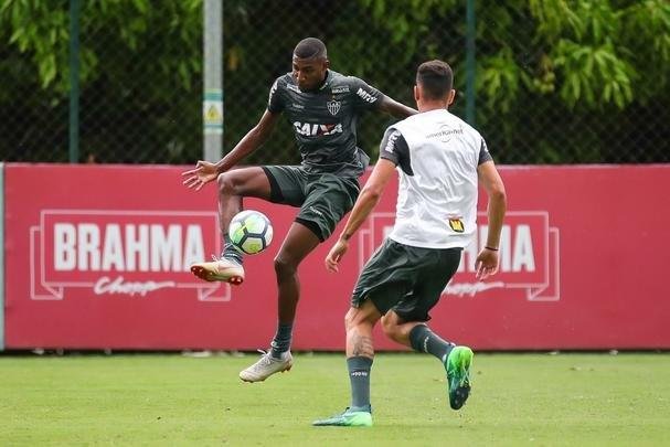 Veja, em fotos, como foi o primeiro treino de Levir Culpi nesta quinta passagem pelo Atlético