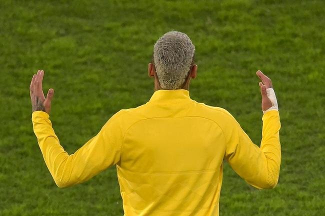 Brasil e Peru se enfrentaram no Estdio Nilton Santos, pelas semifinais da Copa Amrica 