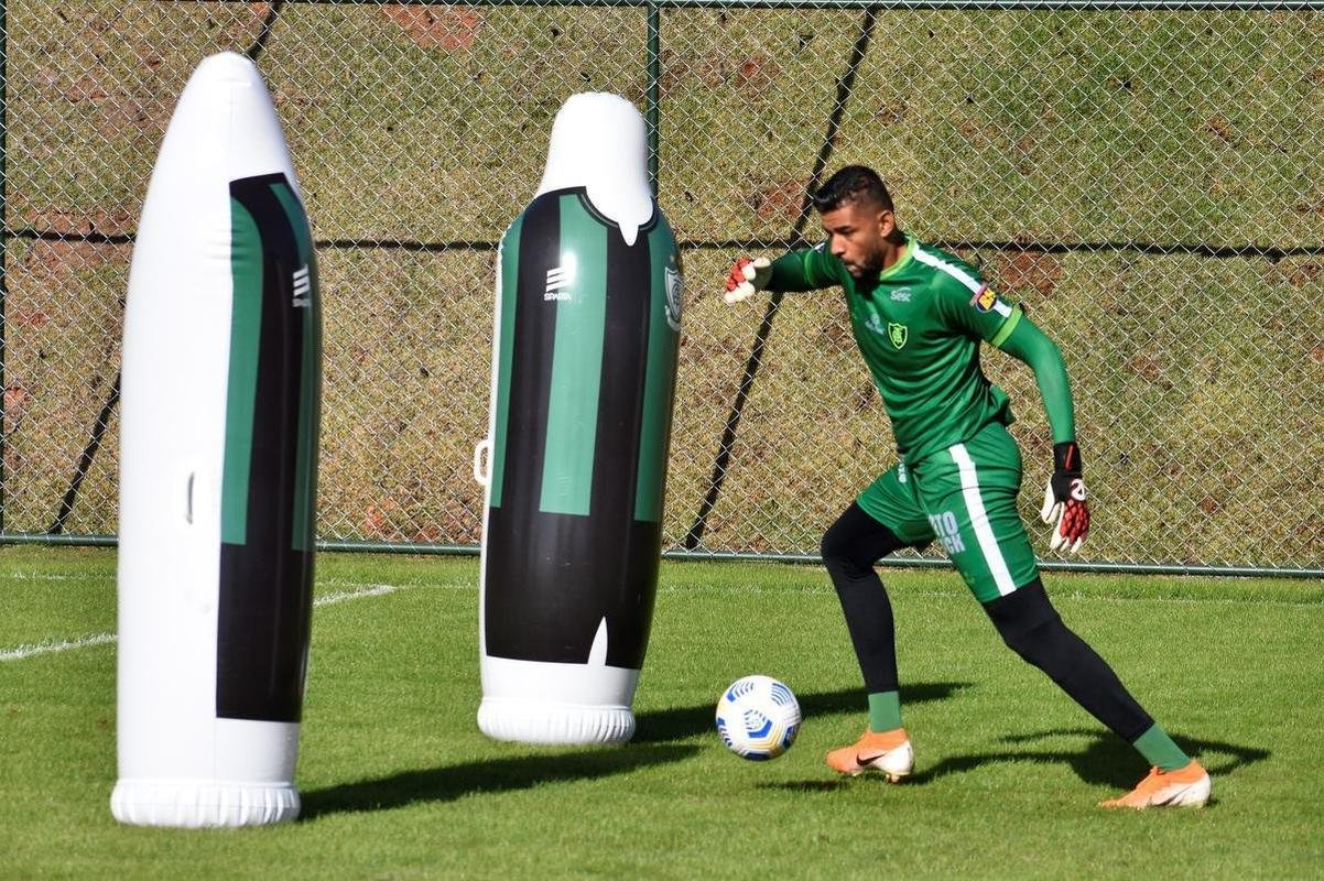 Treinamentos do Coelho para enfrentar o Internacional pela Srie A
