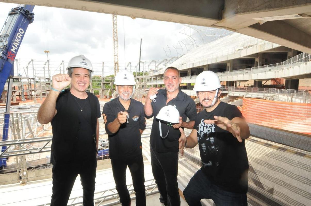 Personalidades no evento que anunciou detalhes da inaugurao da Arena MRV
