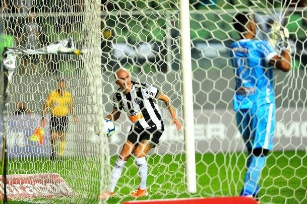 Atltico e CSA se enfrentaram no Independncia pela stima rodada do Campeonato Brasileiro