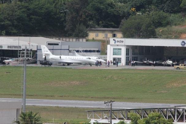 Imagens de Neymar indo embora de Belo Horizonte