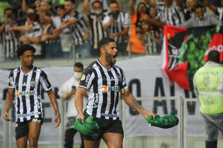 Festa de Hulk com os dois marcados sobre o Juventude no Mineiro