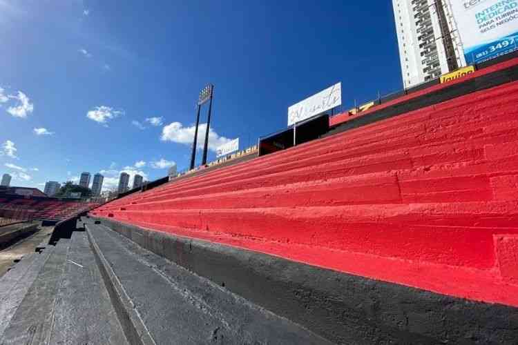 Sport conclui revitalização da fachada da arquibancada frontal - Sport Club  do Recife