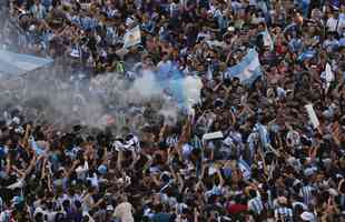Classificao para a final do Mundial levou uma multido s ruas de Buenos Aires para festejar