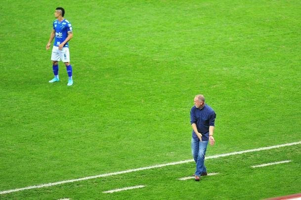 Fotos do primeiro tempo do duelo entre Cruzeiro e River Plate, no Mineiro, pela Copa Libertadores 2019
