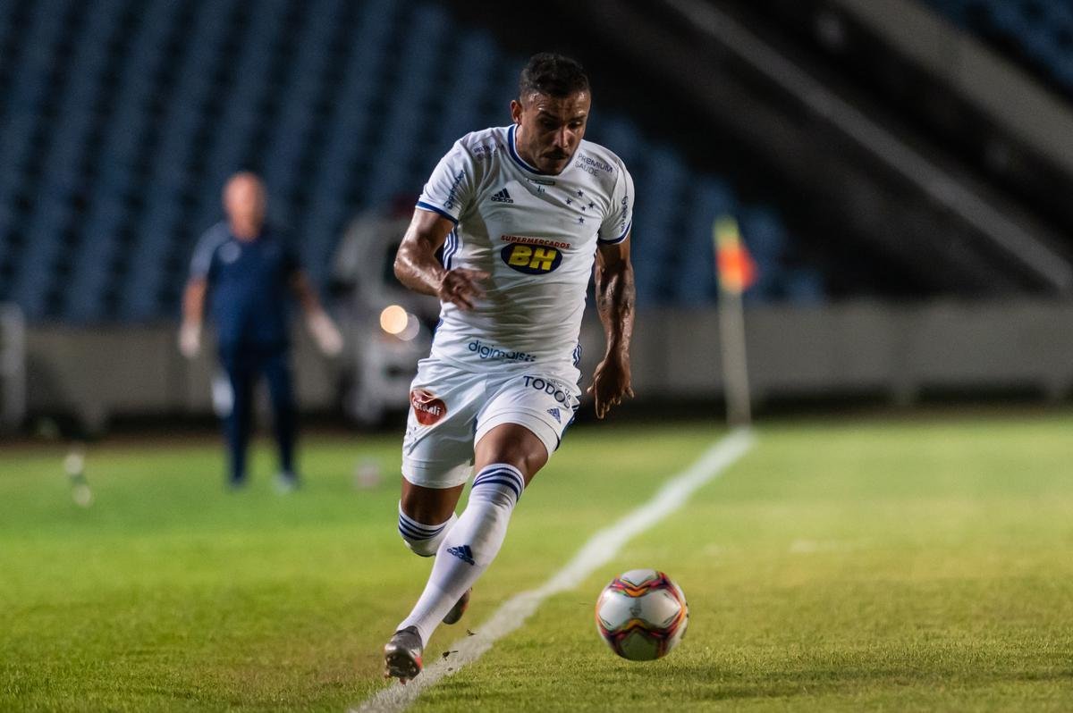 Imagens do jogo entre Sampaio Corra e Cruzeiro, pela 33 rodada da Srie B, no Castelo, em So Lus (MA)