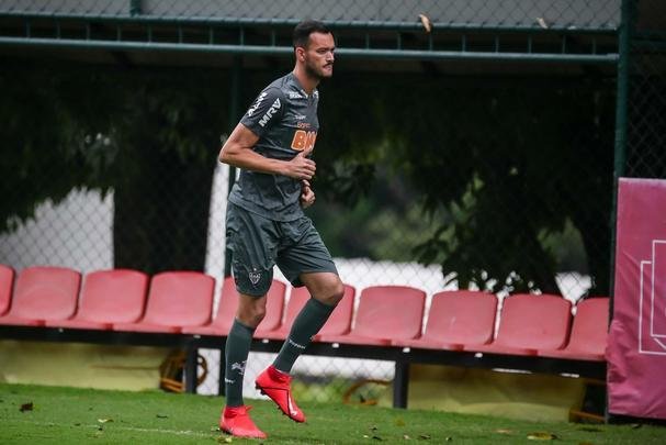 Jogadores do Atltico treinaram nesta tera-feira, vspera do jogo com o Defensor