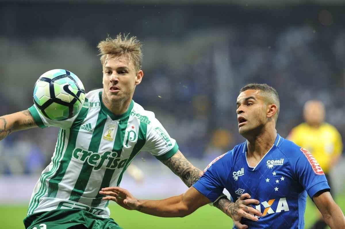 Imagens do jogo entre Cruzeiro e Palmeiras, pelas quartas de final da Copa do Brasil, no Mineiro