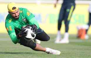 Fotos do treino da Seleo no CT do Tottenham