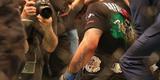 Fotos da vitria de Rafael dos Anjos, que valeu o cinturo dos leves do UFC
