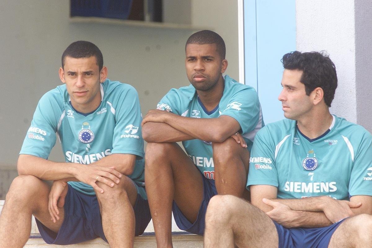 O dia a dia de Fred na Toca da Raposa II entre julho de 2004 e agosto de 2005