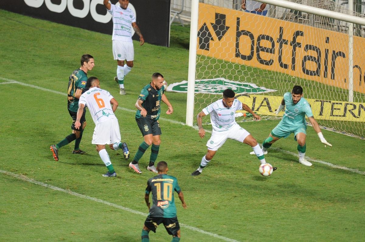 Fotos do jogo entre Amrica e Juventude, no Independncia, pela Srie B