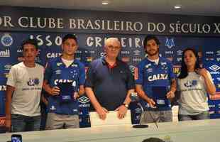 Diogo Barbosa e Hudson foram apresentados pelo presidente Gilvan de Pinho Tavares