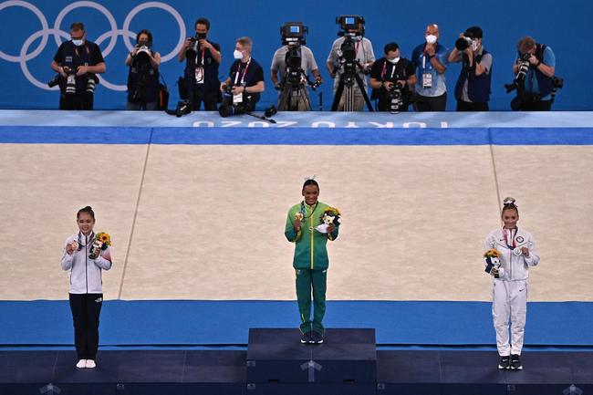 Rebeca Andrade conquistou a medalha de ouro no salto