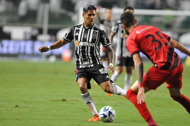 Fotos do jogo entre Atltico e Athletico-PR