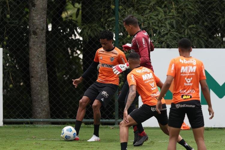 Fotos do treino do Atlético neste domingo, 14/11/2021
