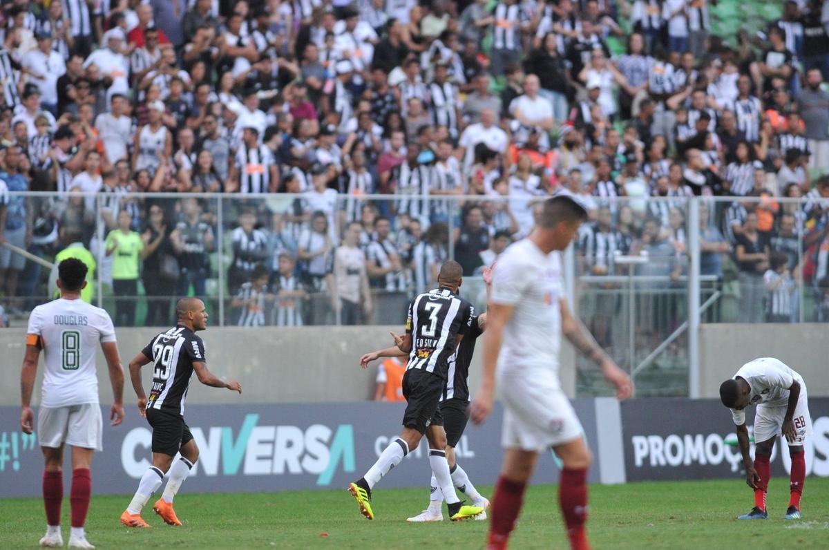 Imagens do jogo e da torcida do Galo no Independncia
