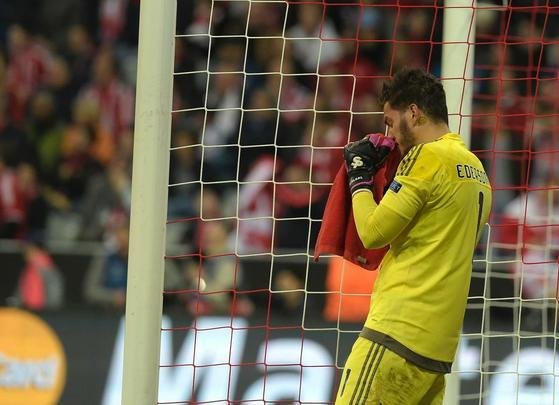 No Allianz Arena, volante chileno Vidal marcou o único gol da partida