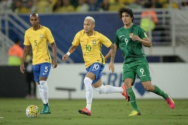 Imagens de Brasil x Bolívia em Natal