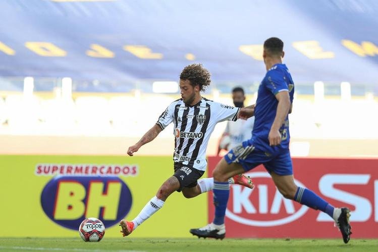 Fotos do clássico do centenário, entre Cruzeiro e Atlético, no Mineirão, em Belo Horizonte, pela nona rodada do Campeonato Mineiro