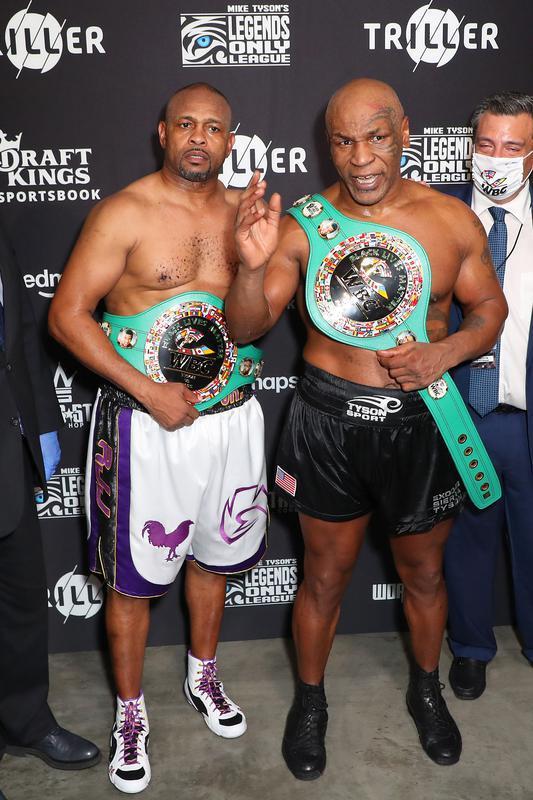 Fotos do retorno de Mike Tyson aos ringues