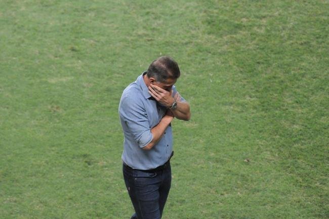 Fotos do jogo entre Amrica e Palmeiras, no Independncia, em Belo Horizonte, pela 24 rodada do Campeonato Brasileiro