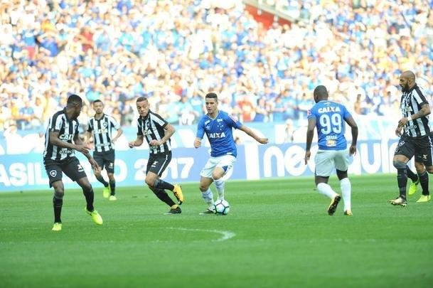 Imagens do jogo entre Cruzeiro e Botafogo, pela 19 rodada do Brasileiro, no Mineiro