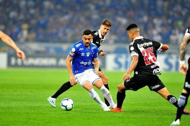 Cruzeiro e Vasco se enfrentaram no Mineiro, pela 17 rodada do Campeonato Brasileiro