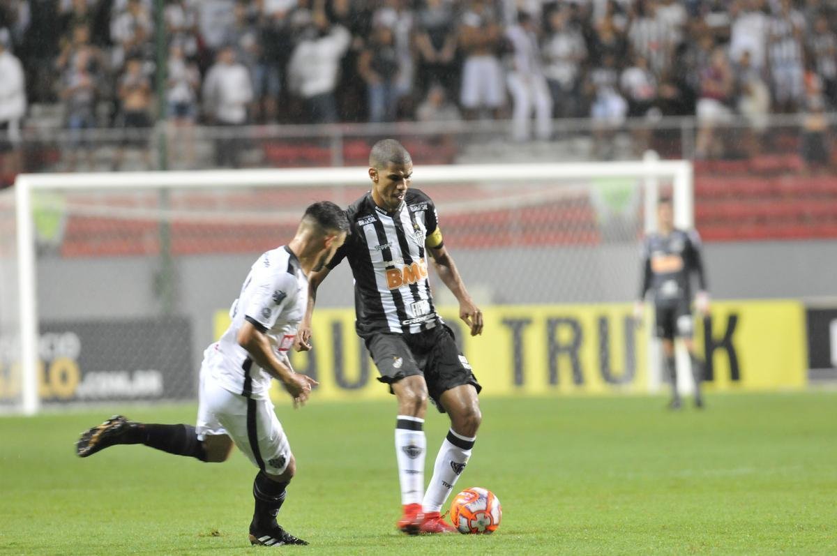 Em noite chuvosa no Independncia, reservas do Atltico batem o Tupi por 2 a 0