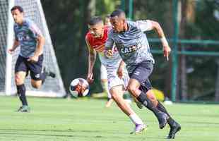 Com gols de Fred e Carlos Csar, Atltico vence jogo-treino contra Guarani de Divinpolis, na Cidade do Galo, por 2 a 0