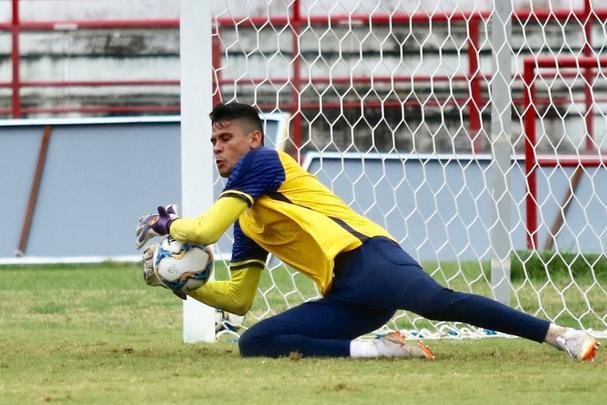 Timbu treinou nesta quarta-feira no Estádio dos Aflitos visando o confronto de volta das quartas de finais da Série C.