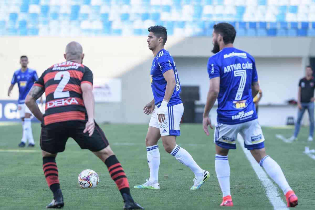 Fotos do jogo entre Oeste e Cruzeiro, pela 15ª rodada da Série B