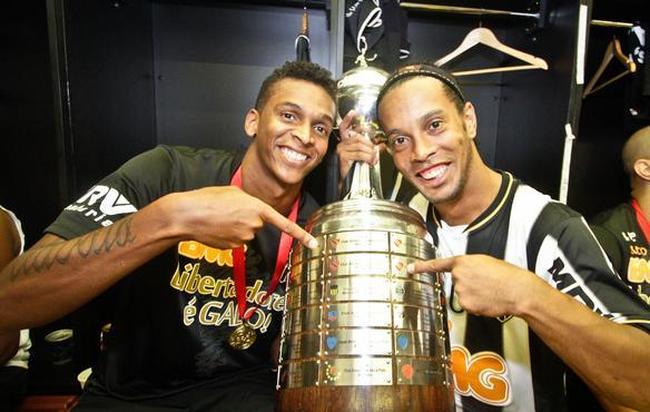 Prestes a enfrentar Ronaldinho, Galo busca melhorar desempenho no  reencontro com ídolos - Superesportes