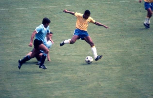 Na semifinal, Brasil aplicou 3 a 1 no Uruguai e garantiu lugar na decisão diante da Itália