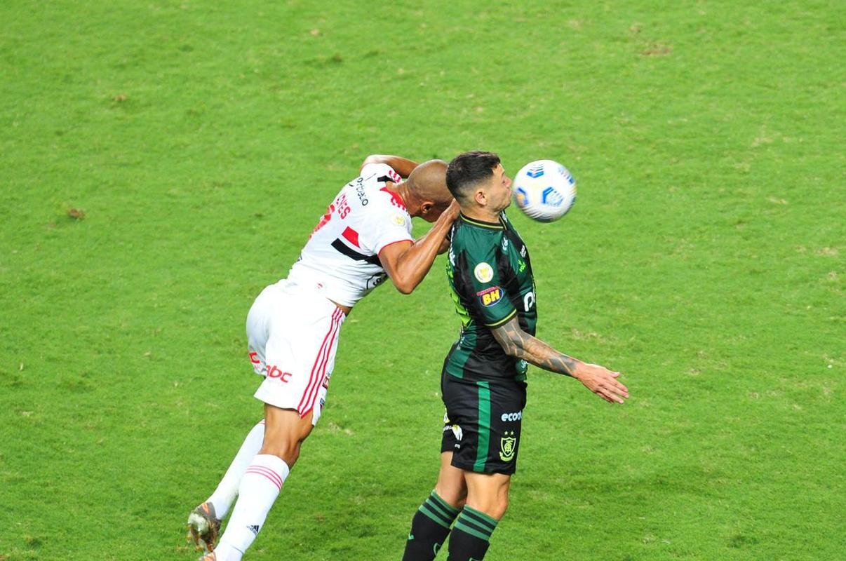 Fotos do jogo entre Amrica e So Paulo, no Independncia, em BH, pela ltima rodada do Campeonato Brasileiro de 2021