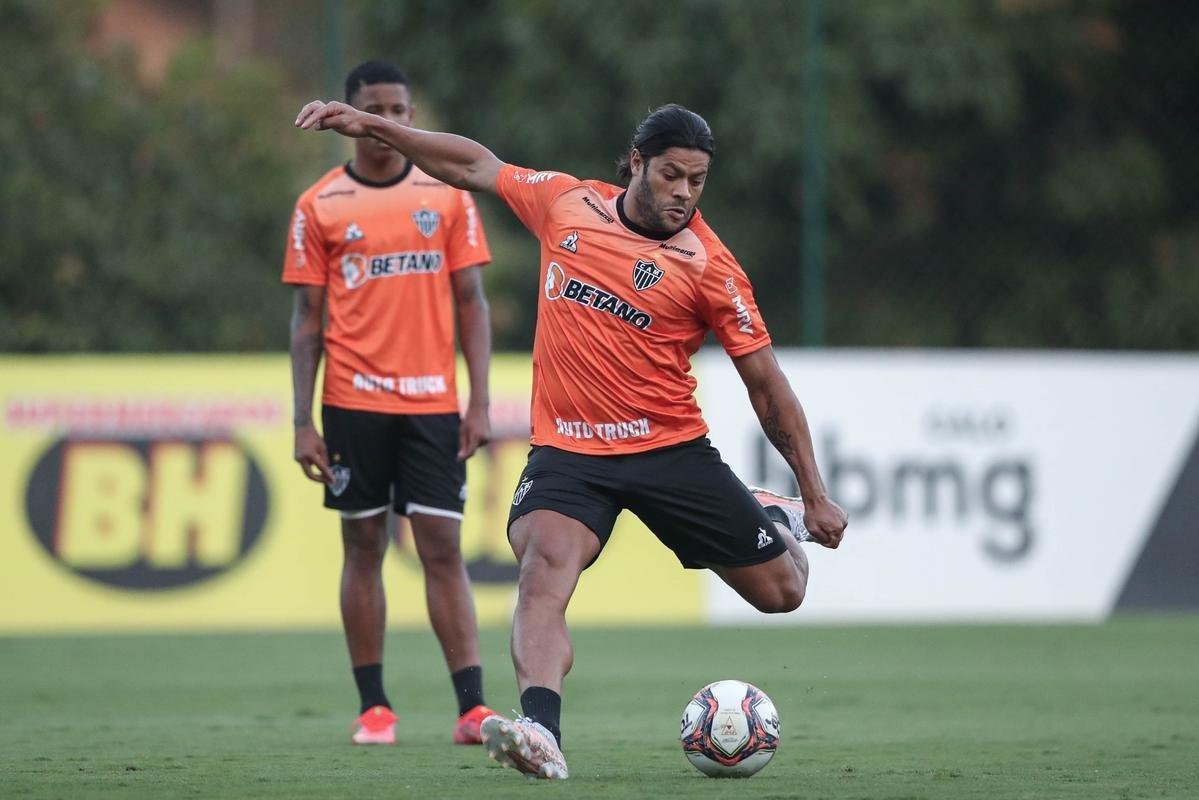 Com novo uniforme de treino, Atlético fechou nesta sexta-feira sua preparação para enfrentar o Athletic, às 19h deste sábado, no Independência, pela 11ª rodada do Campeonato Mineiro