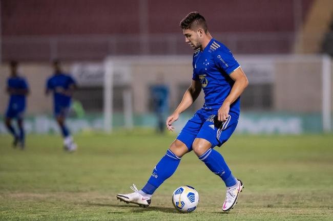 Guilherme Bissoli: 11 jogos, 1 gol