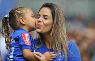 Mames tomam conta das arquibancadas do Mineiro para o duelo entre Cruzeiro e Sport