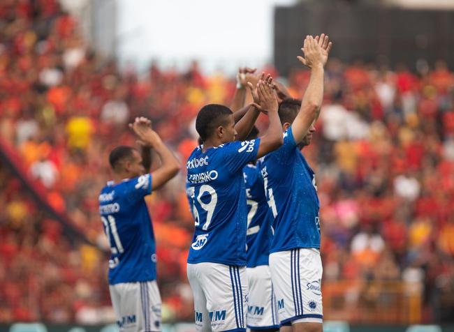Cruzeiro foi batido pelo Sport por 3 a 1 na Ilha do Retiro pela Série B
