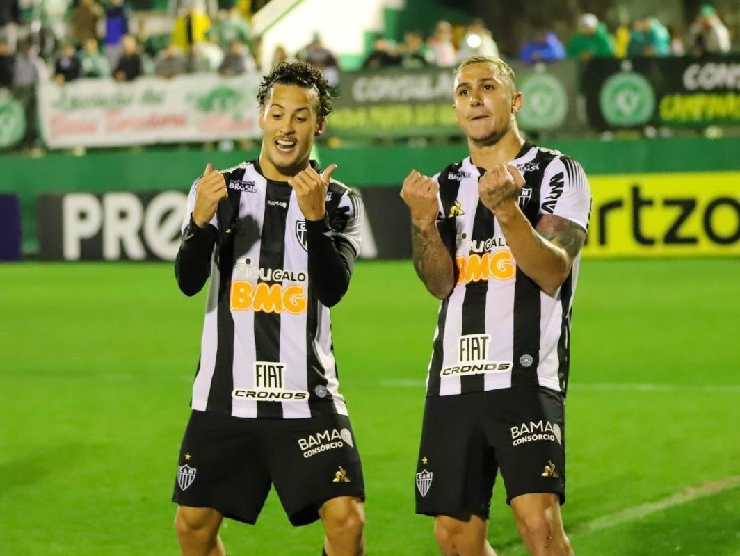 Atltico venceu a Chapecoense de virada por 2 a 1