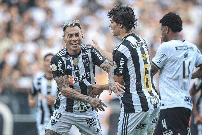 O Atltico visitou o Corinthians na tarde deste domingo (13/11), na Neo Qumica Arena, em So Paulo, pela 38 rodada da Srie A do Campeonato Brasileiro.