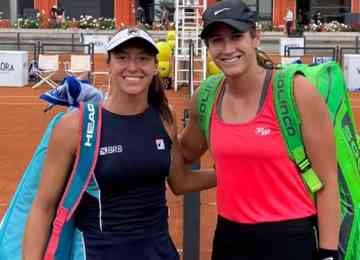 Tenista brasileira e a americana Hayley Carter perderam das checas Barbora Krejcikova e Katerina Siniakova, por 2 sets a 0