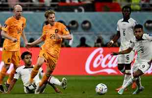 Lances do jogo entre Holanda e Estados Unidos pelas oitavas de final da Copa do Mundo.