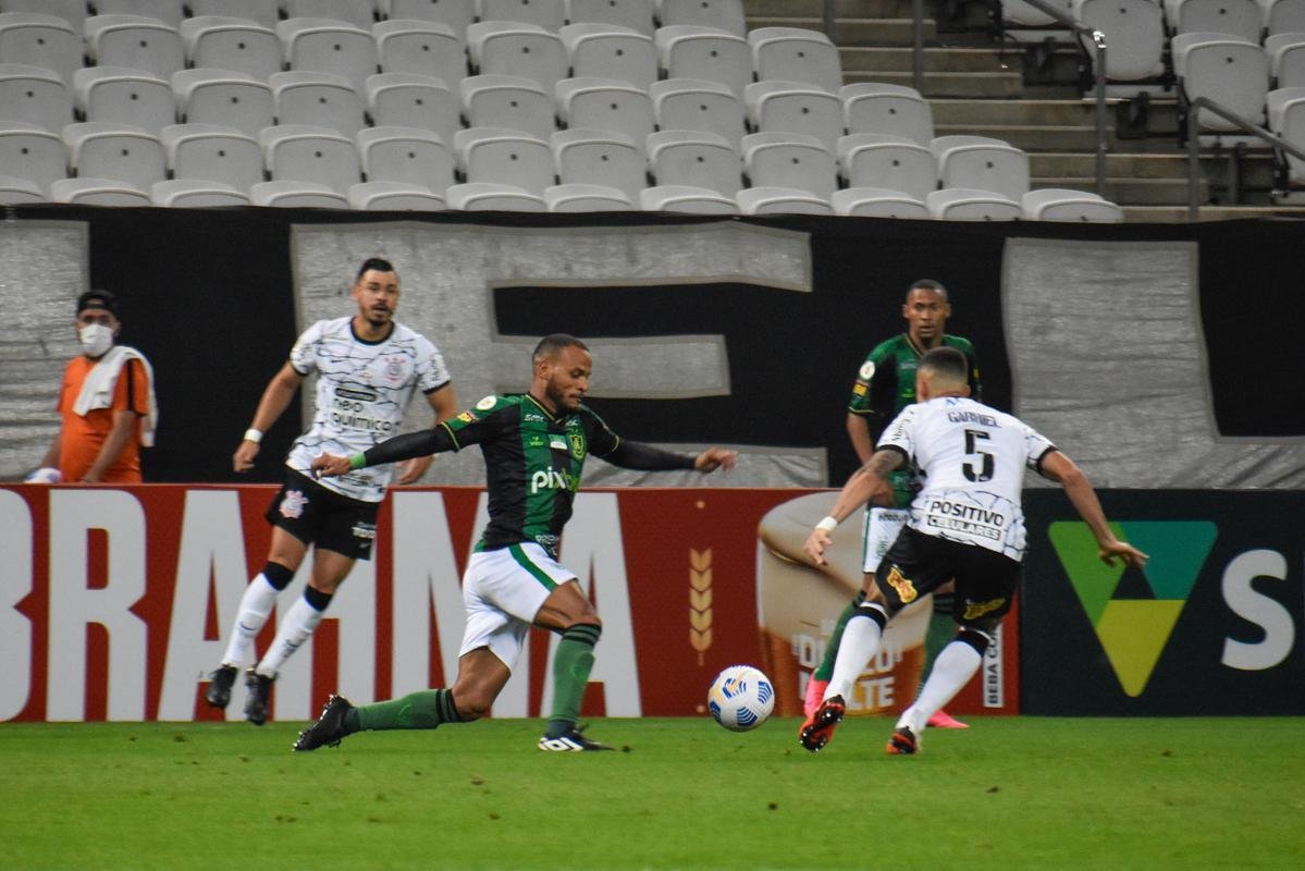 Fotos do empate por 1 a 1 entre Corinthians e Amrica, no Itaquero, em So Paulo, pela 21 rodada da Srie A do Brasileiro